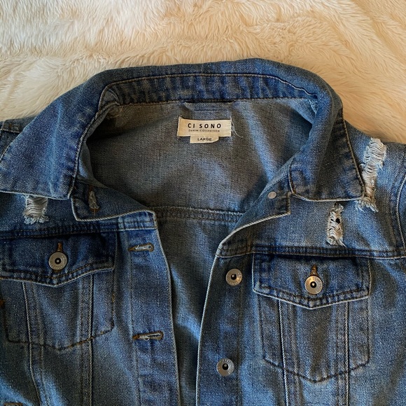 Distressed jean jacket - Picture 3 of 4